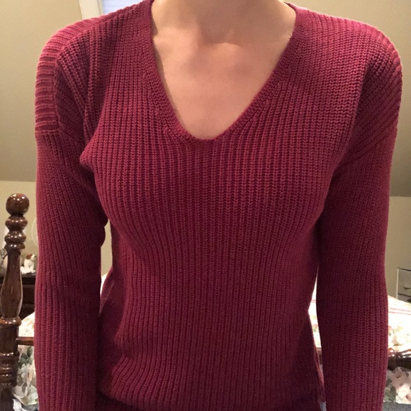Cute sweater - Picture 2 of 2
